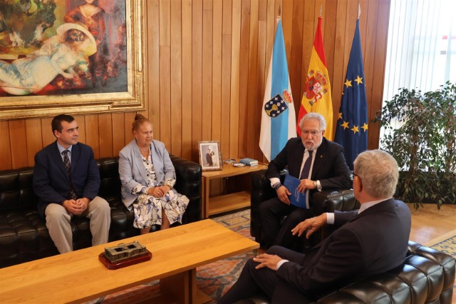 O CES entrega ao Parlamento a Memoria sobre a situación económica e social de Galicia 2023